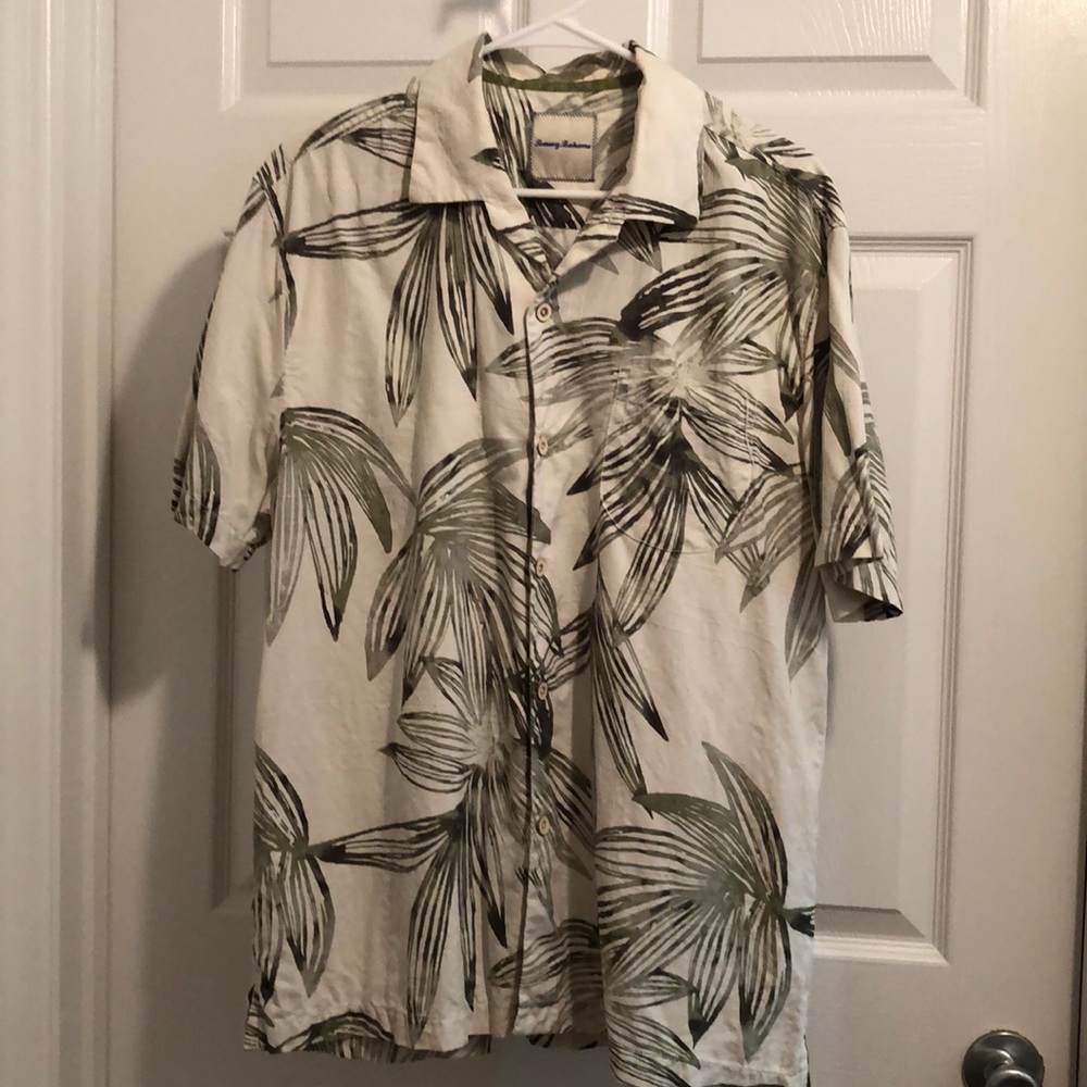 Tommy Bahama Button Down
